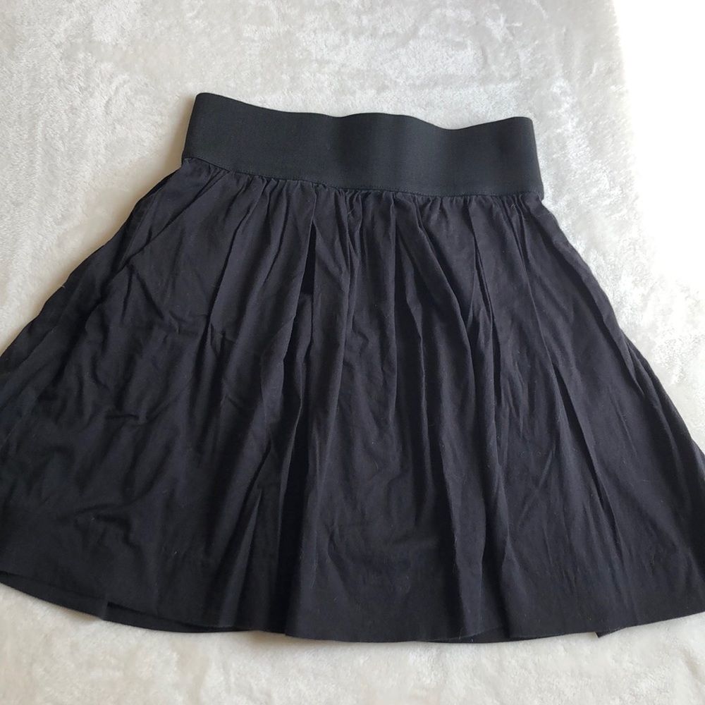 Black skater skirt with pockets